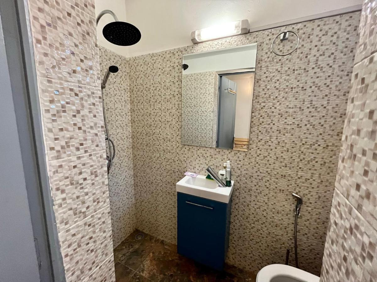 Cosy Maison Avec Terrasse Loc Voiture 4x4-prix Reduit Pendant Travaux * Dakar